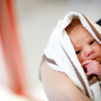 عمليات الولادة الطبيعية و القيصرية